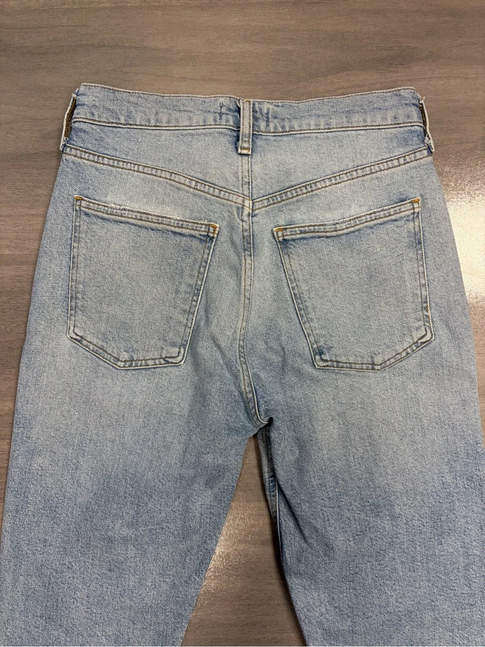 AGOLDE Merrel Mid-Rise Straight Jeans in Astray Wash